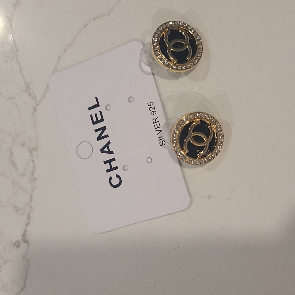 Fashion earrings